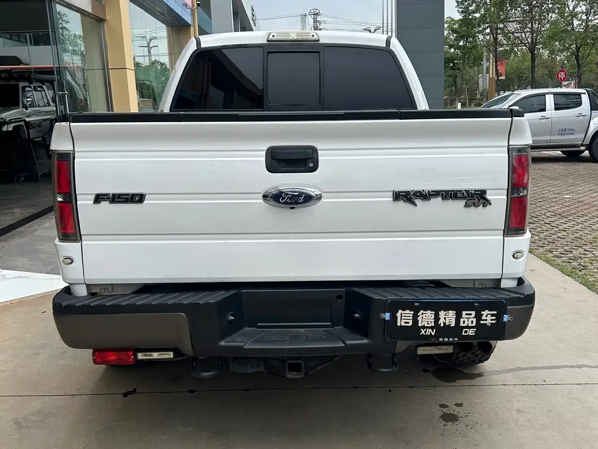 Ford F-150 Raptor 2013 2011 6.2L SVT Raptor SuperCrew