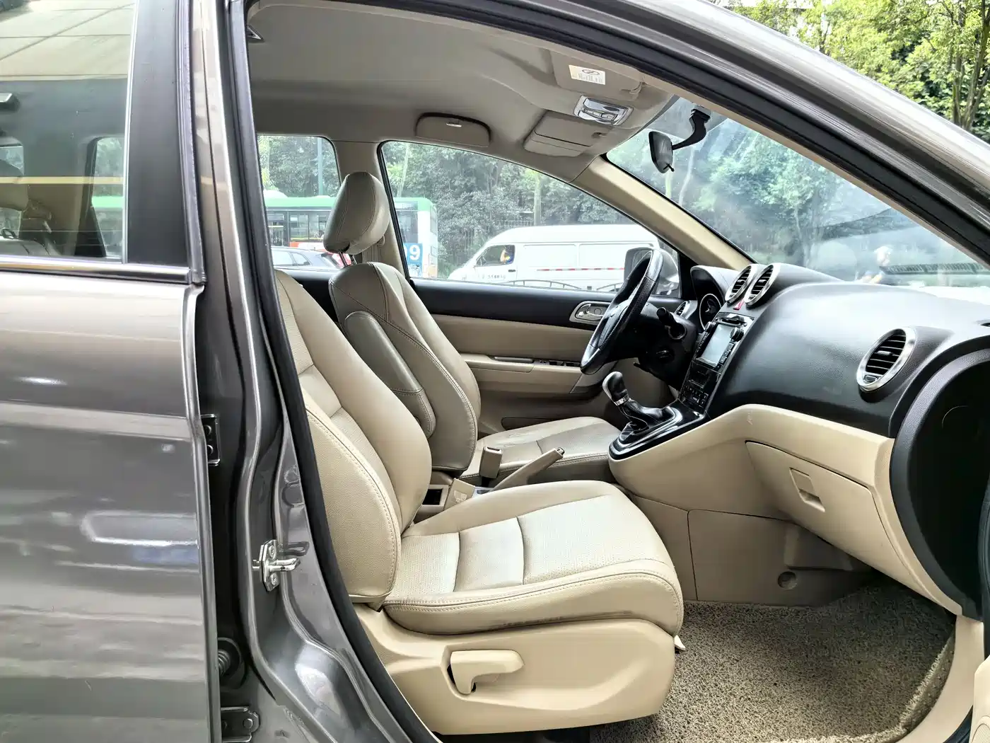 Haval H6 2011 2.0L Manual 2WD Elite Edition фото 14
