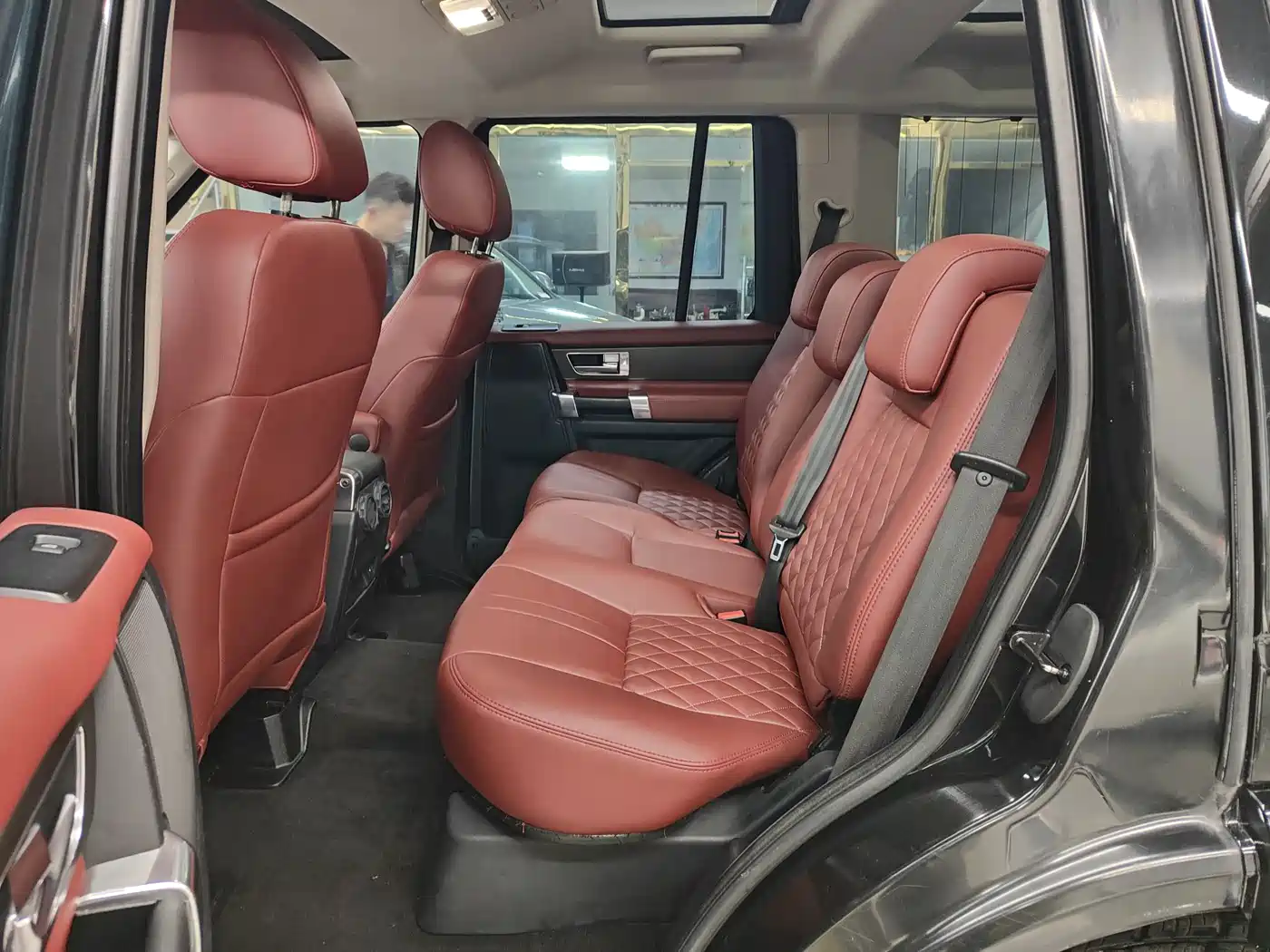 Land Rover Discovery 2009 Model 2.7 TDV6-S фото 19