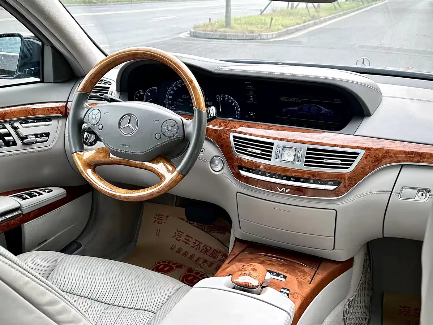 Mercedes-Benz S-Class 2010 S 600 L фото 24