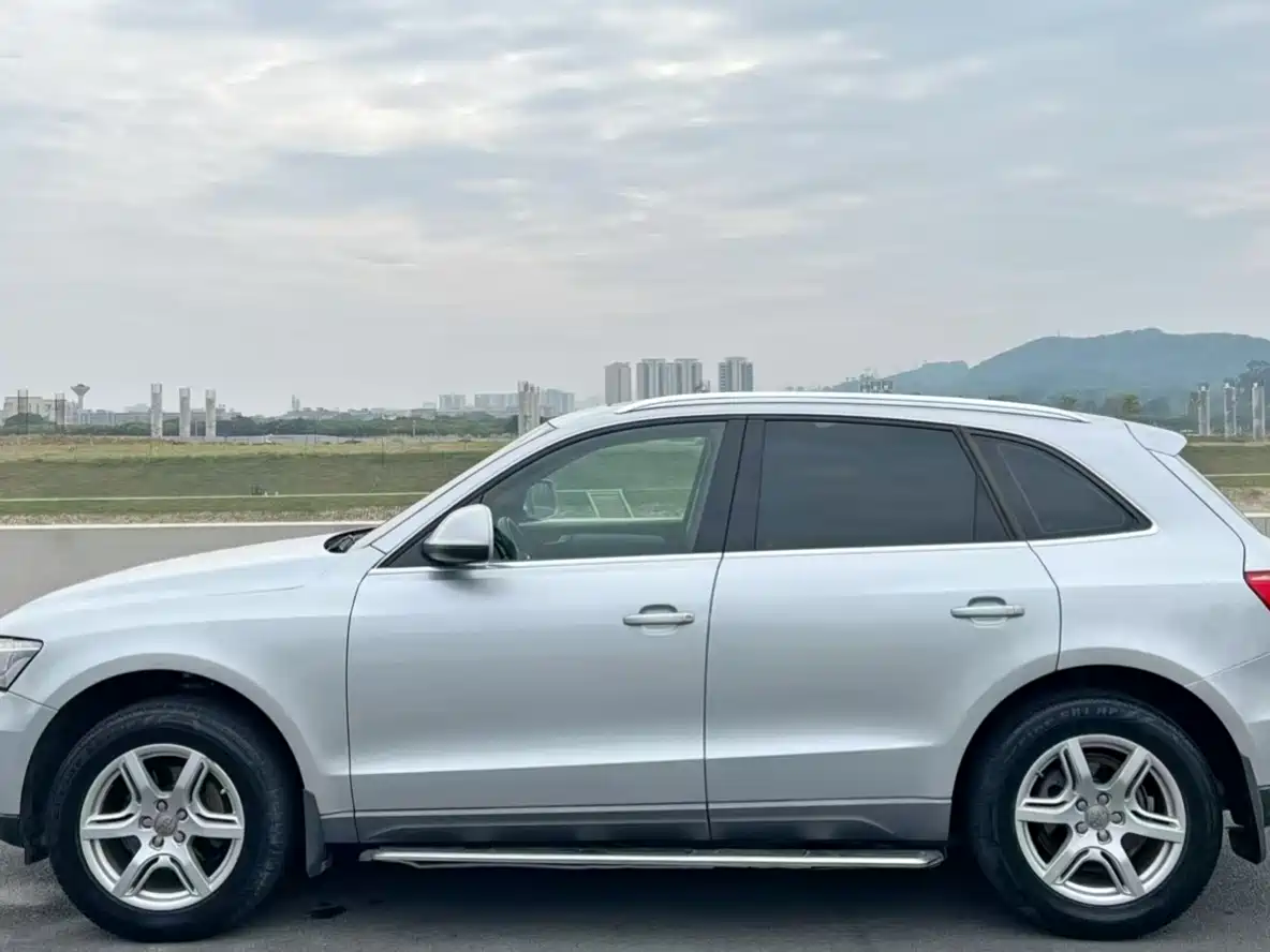 Audi Q5 2012 2.0TFSI Technology фото 4