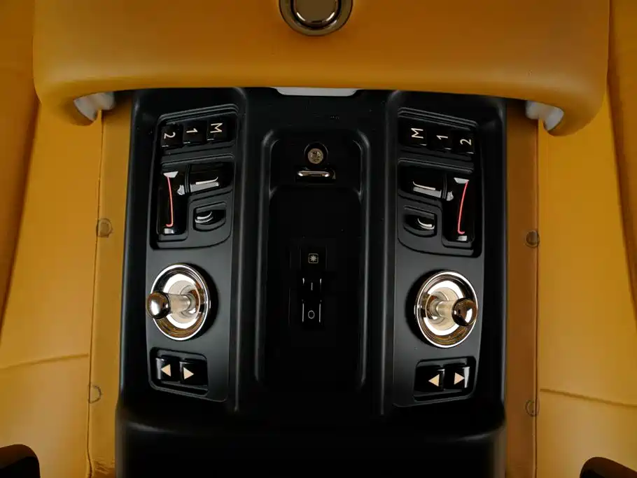 Rolls-Royce Phantom 2014 2013 6.7L Extended Wheelbase (EWB)