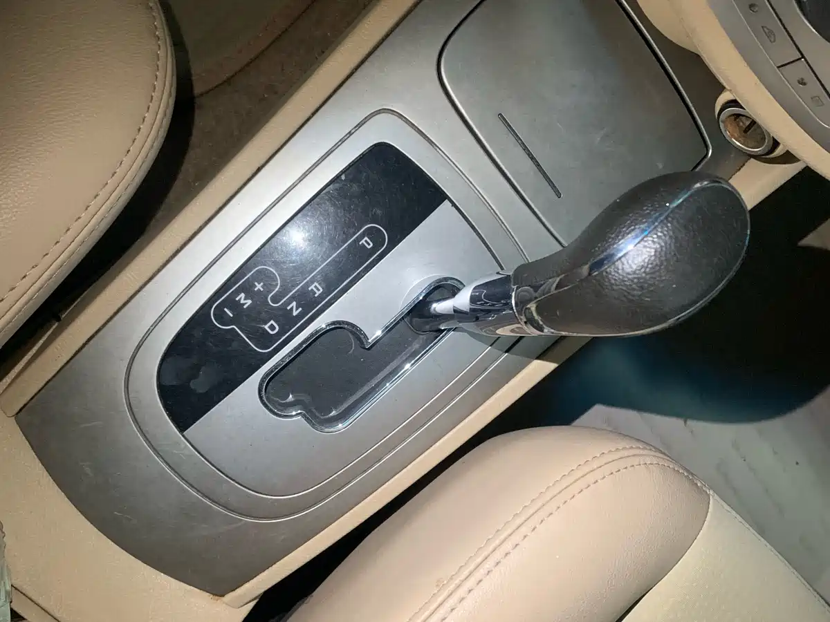 Buick Excelle 2013 1.5L Automatic Classic фото 11