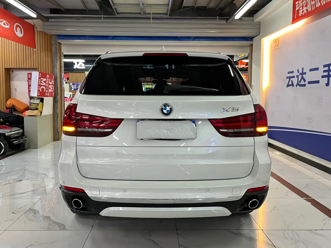 BMW X5 (Import) 2014 xDrive35i Leading фото 4