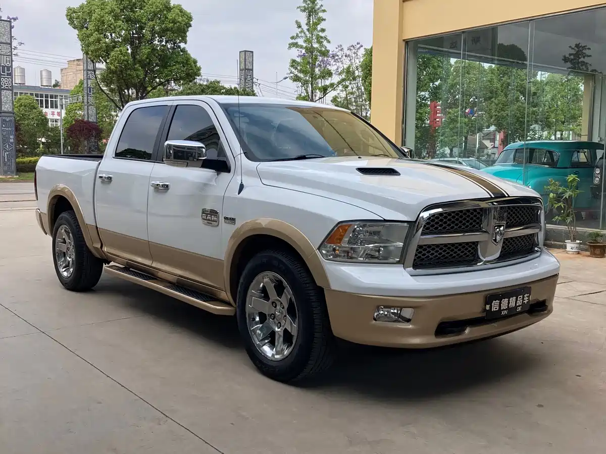 RAM Trucks 2013