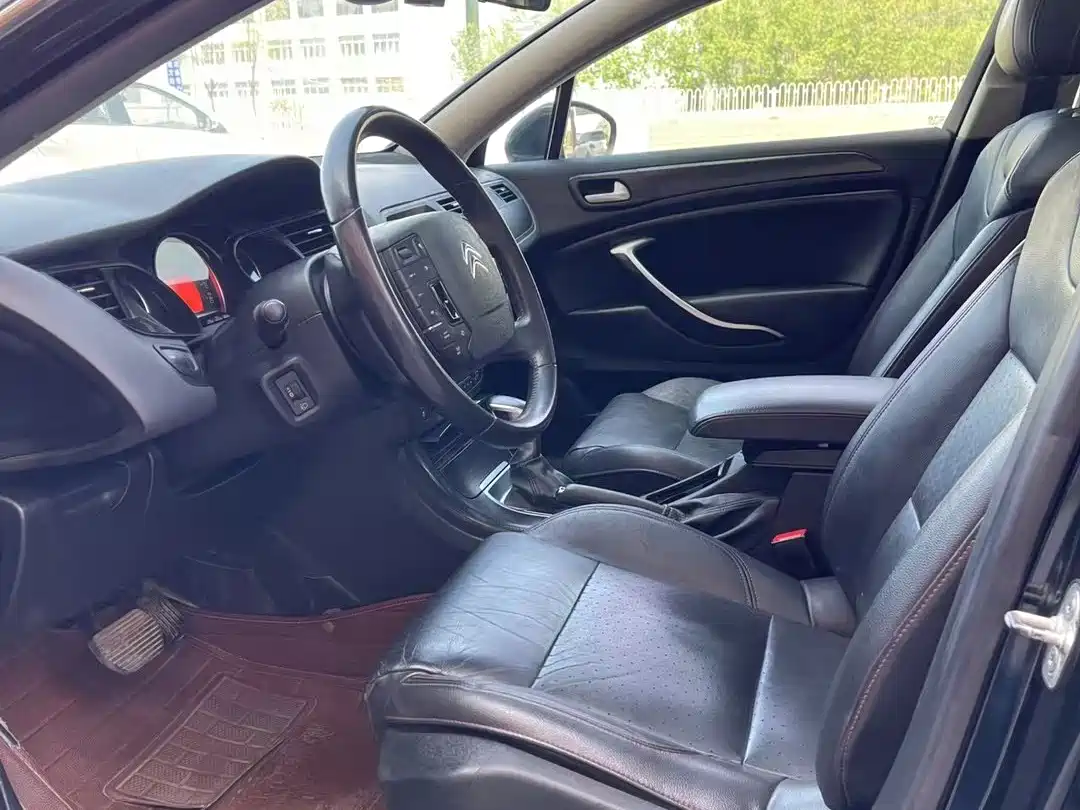 Фото 5 - Citroën C5
