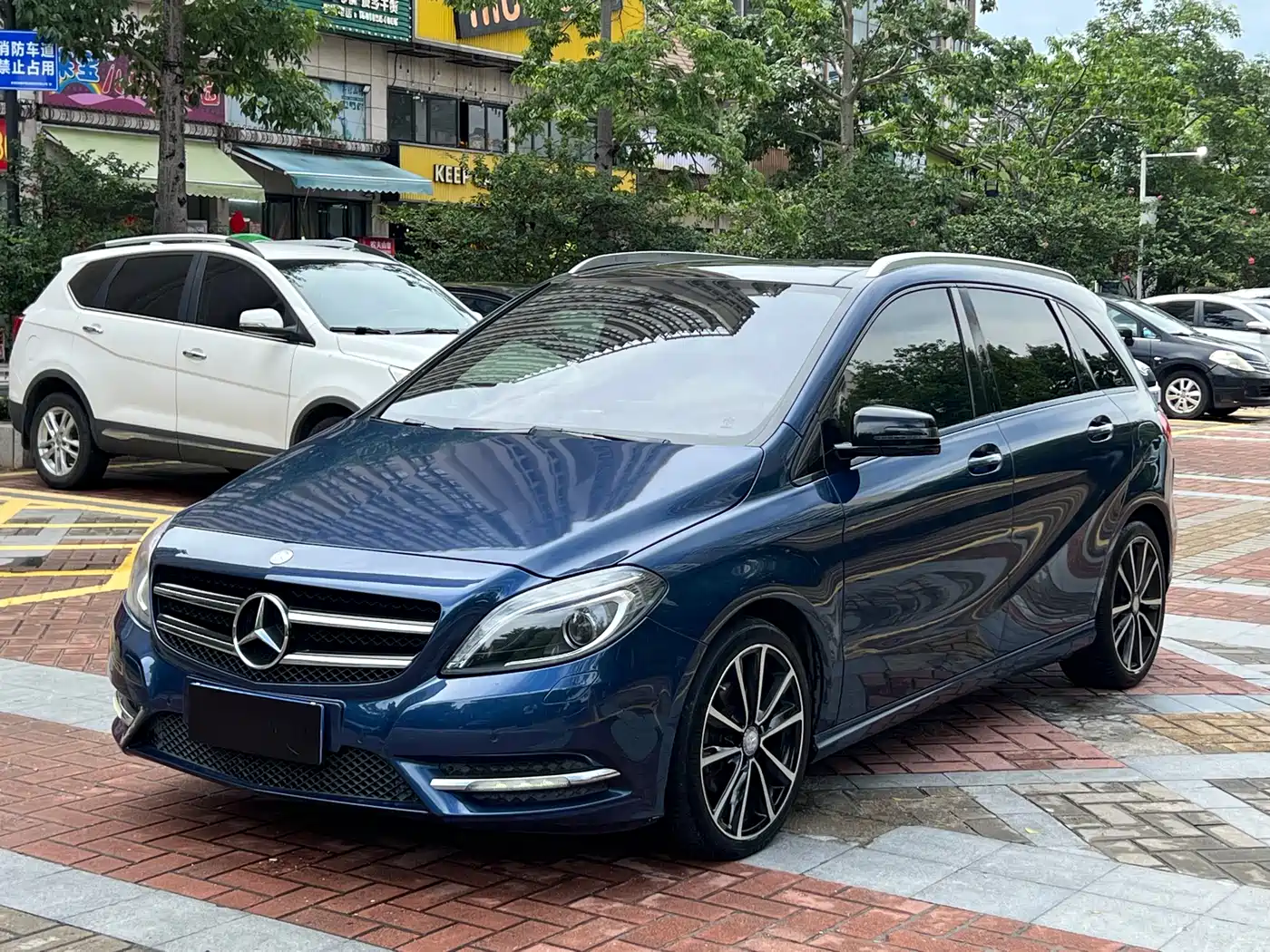 Mercedes-Benz B-Class 2012 B 200