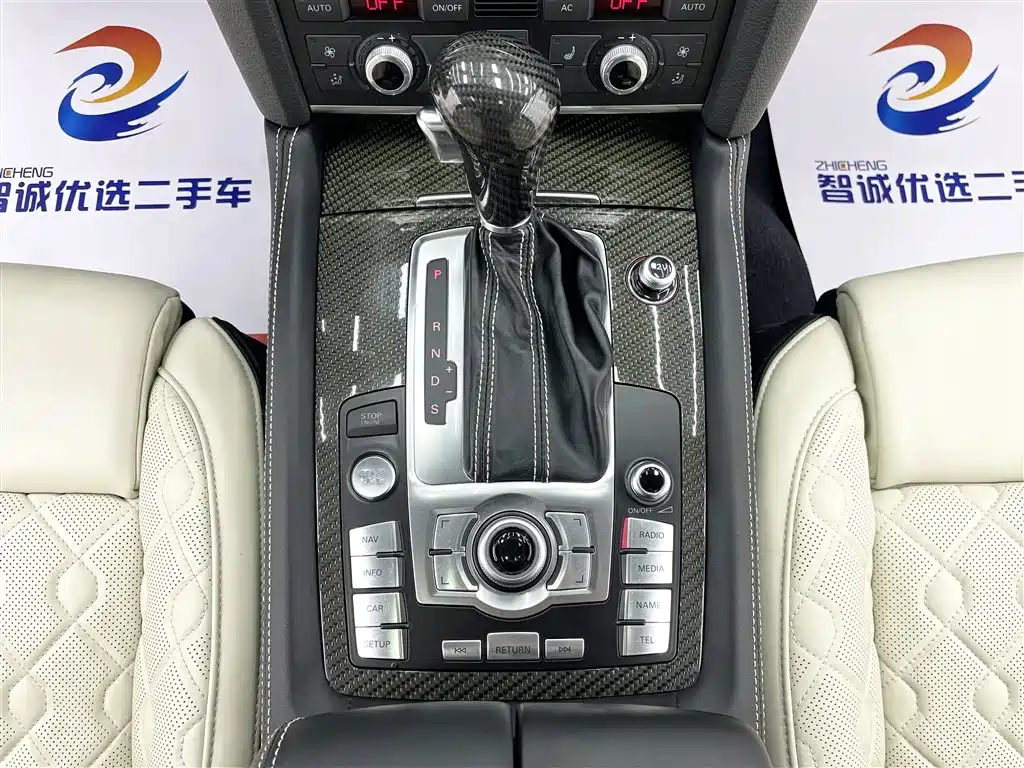 Audi Q7 2010 Model 6.0 V12 TDI Flagship фото 14