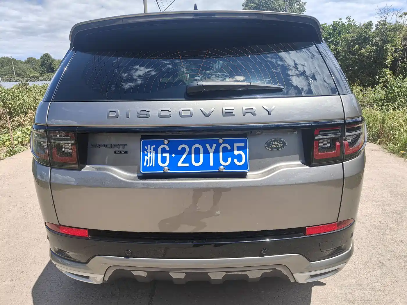 LAND ROVER DISCOVER SPORTS