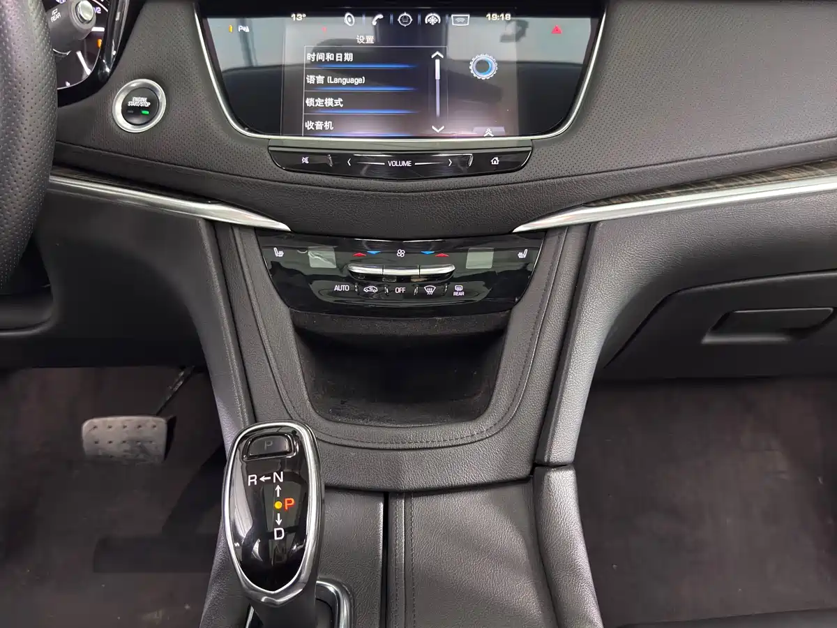 Cadillac XT5 2016 25T Luxury Model фото 13