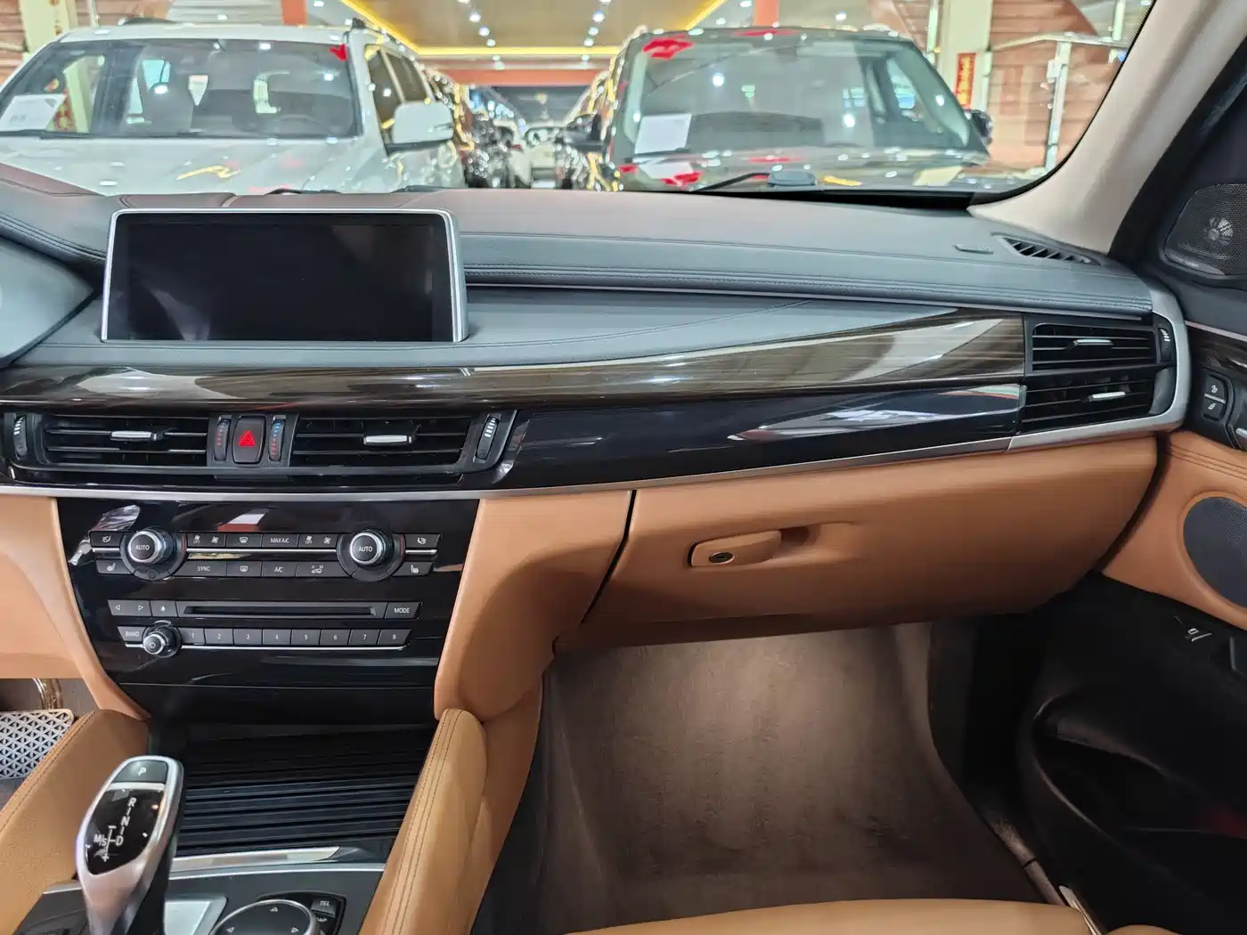 BMW X6 2015 xDrive35i Leading Type фото 10