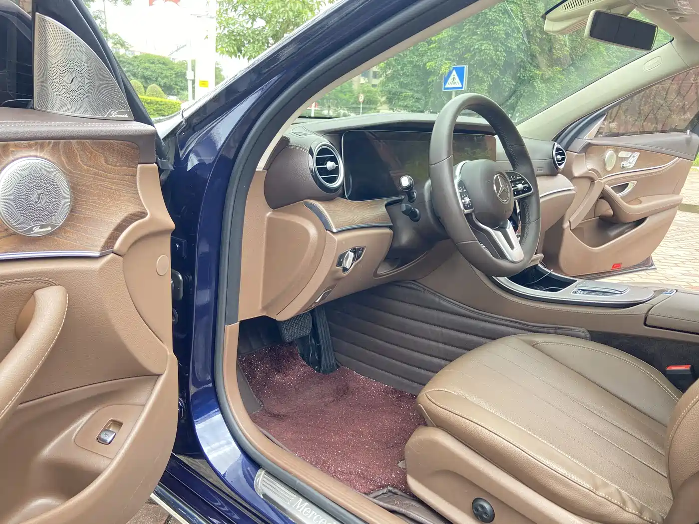 Mercedes-Benz E-Class 2019 E 300 L Luxury фото 7