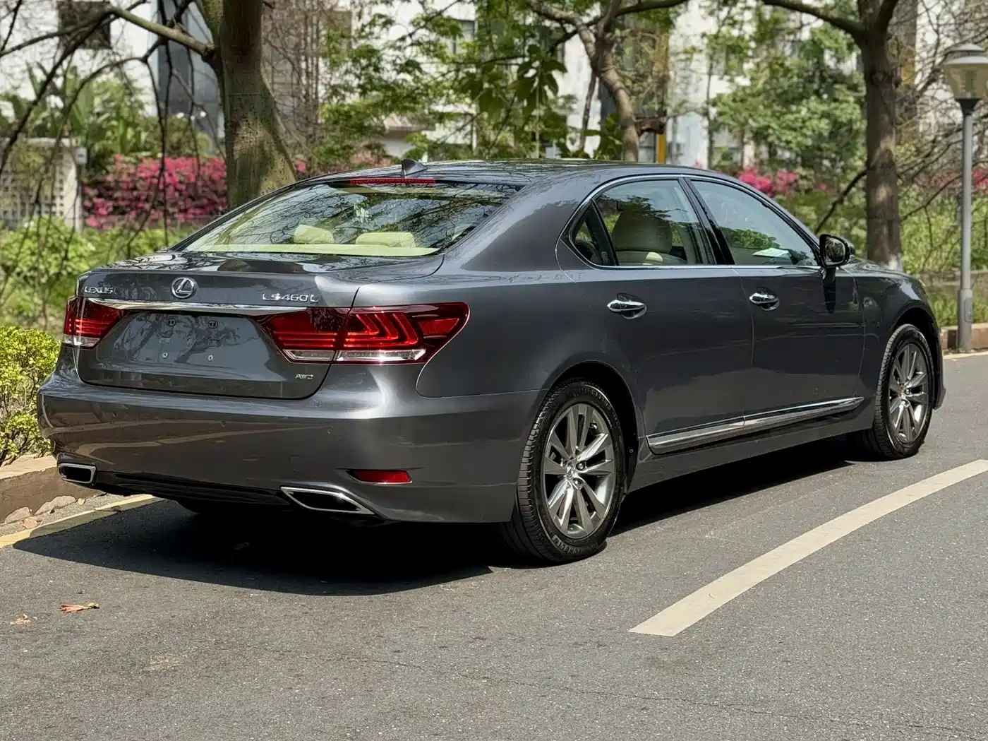 Lexus LS 2016 460L AWD Premium фото 6