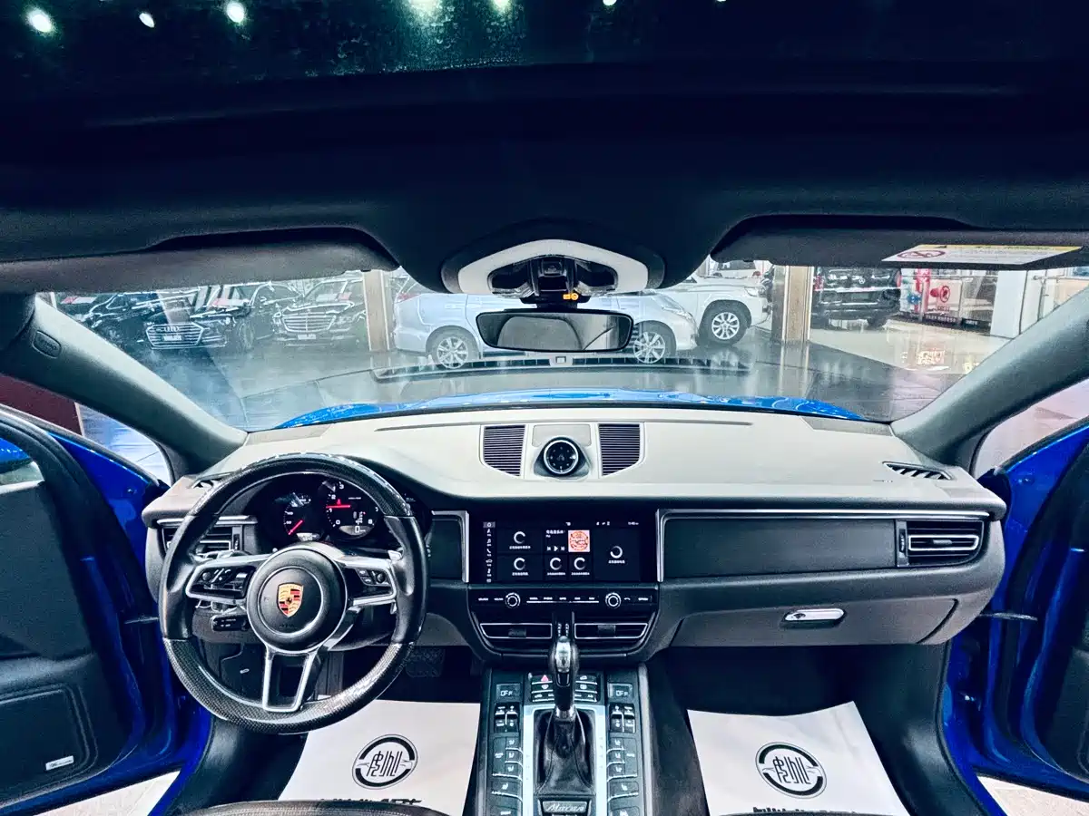 Porsche Macan 2018 Macan 2.0T фото 4