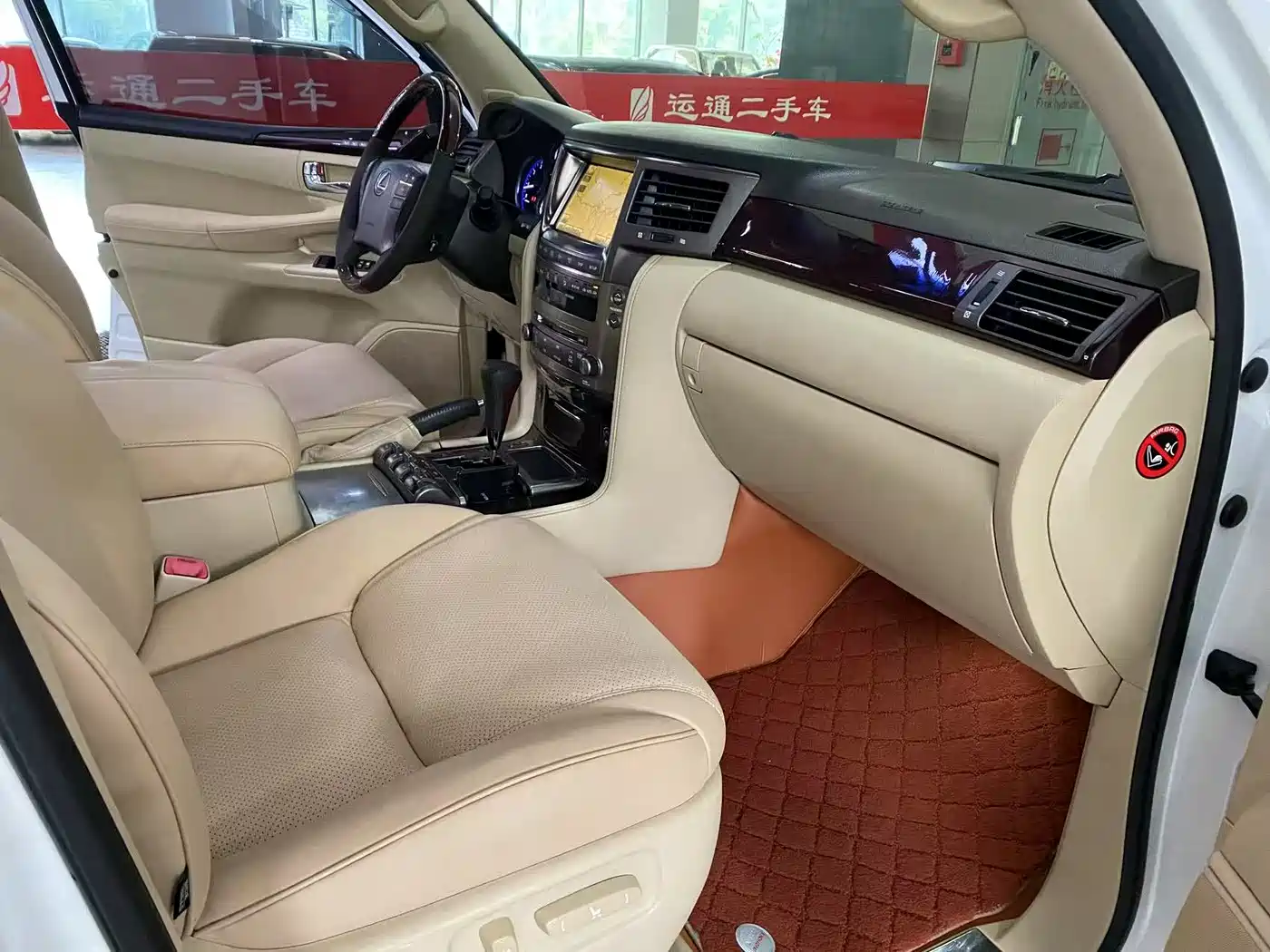 Lexus LX 2009 570 фото 14