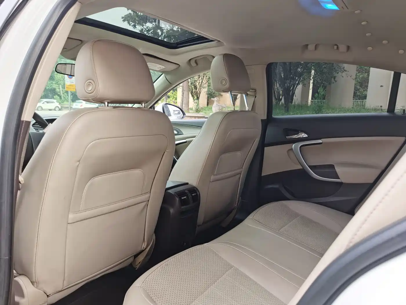 Buick Regal 2012 Model 2.0L Comfort фото 5