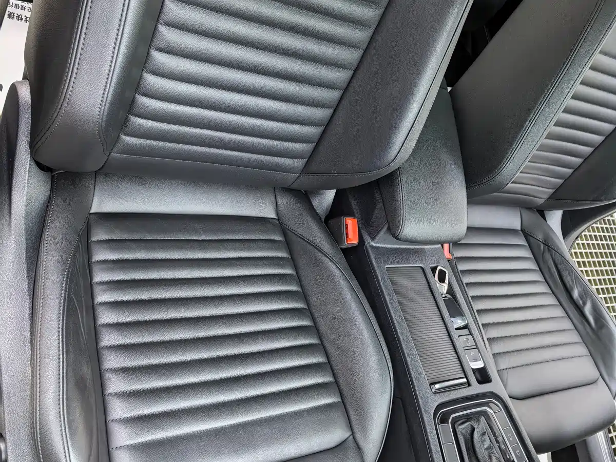 Volkswagen Magotan 2017 330TSI DSG Leading фото 12