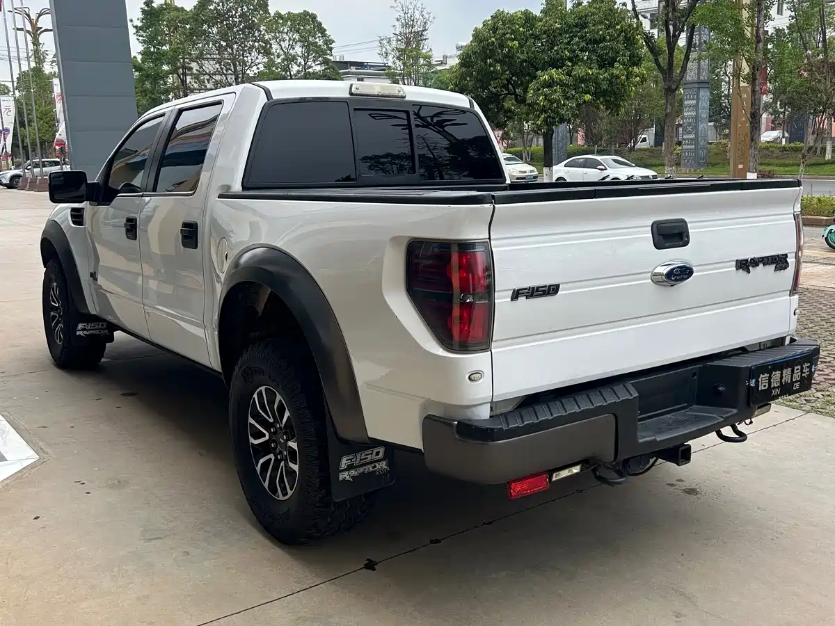 Ford F-150 Raptor 2013 2011 6.2L SVT Raptor SuperCrew