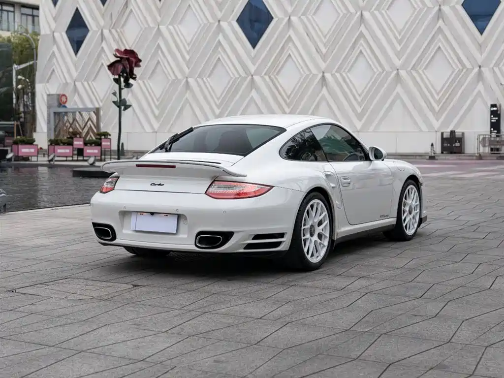 Porsche 911 2010 Turbo 3.8T фото 4