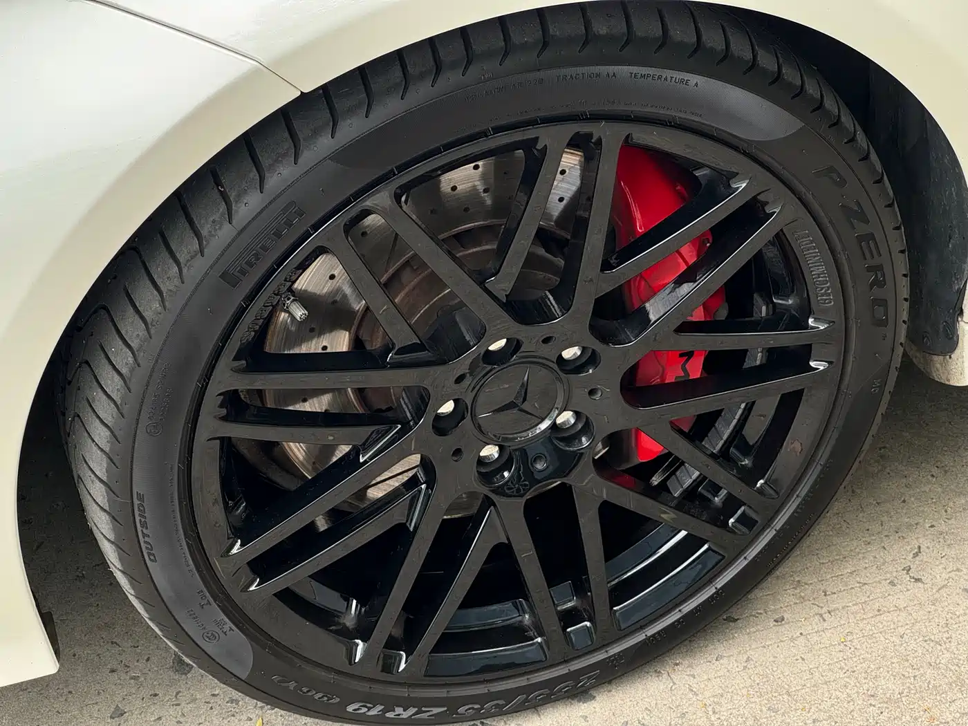 Mercedes-Benz CLS AMG 2015 AMG CLS 63 S 4MATIC фото 26
