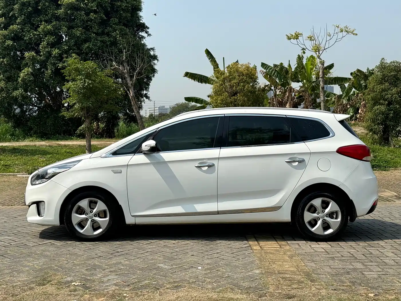 Kia Carens 2013 2.0L 5-seat Auto Comfort (China V) фото 14