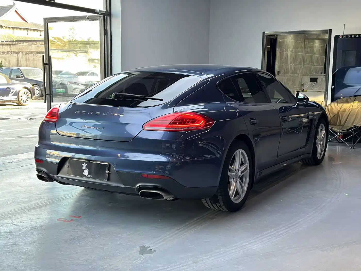 Porsche Panamera 2014 Panamera 4 3.0T фото 4