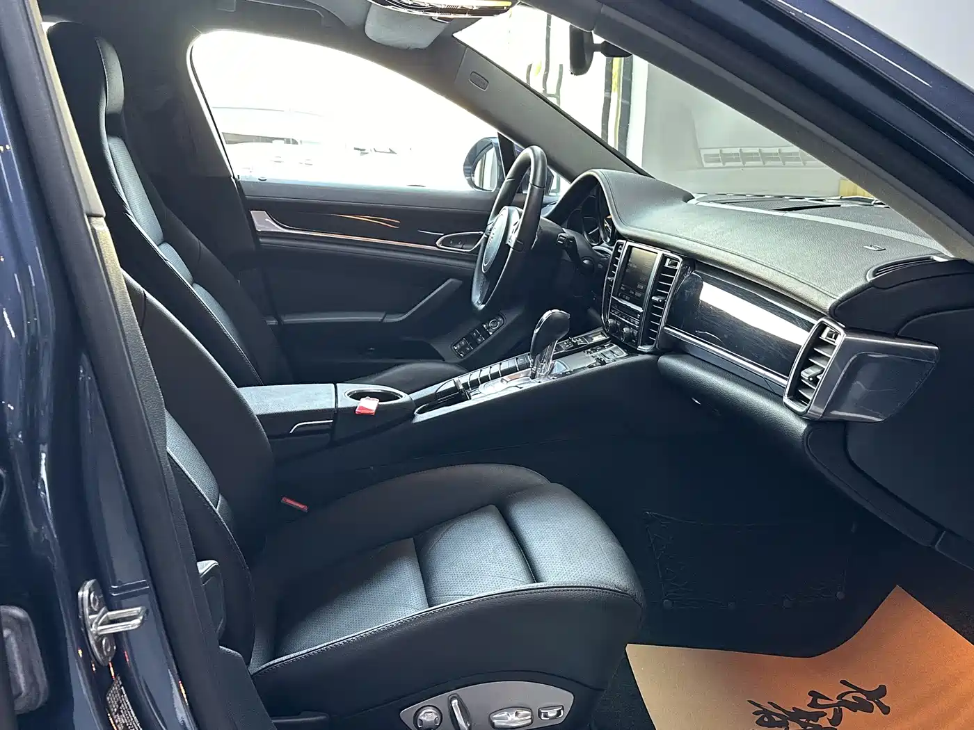 Porsche Panamera 2014 Panamera 4 3.0T фото 13