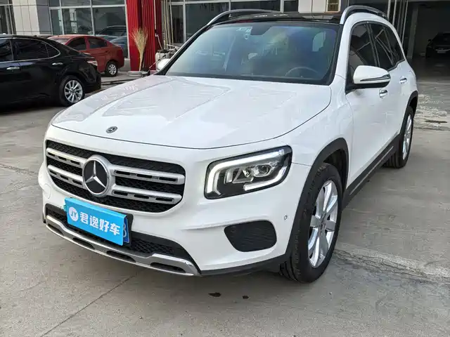 MERCEDES-BENZ GLB