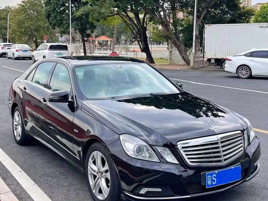 Mercedes-Benz E-Class (Import) 2010 E 200 CGI Elegance фото 3