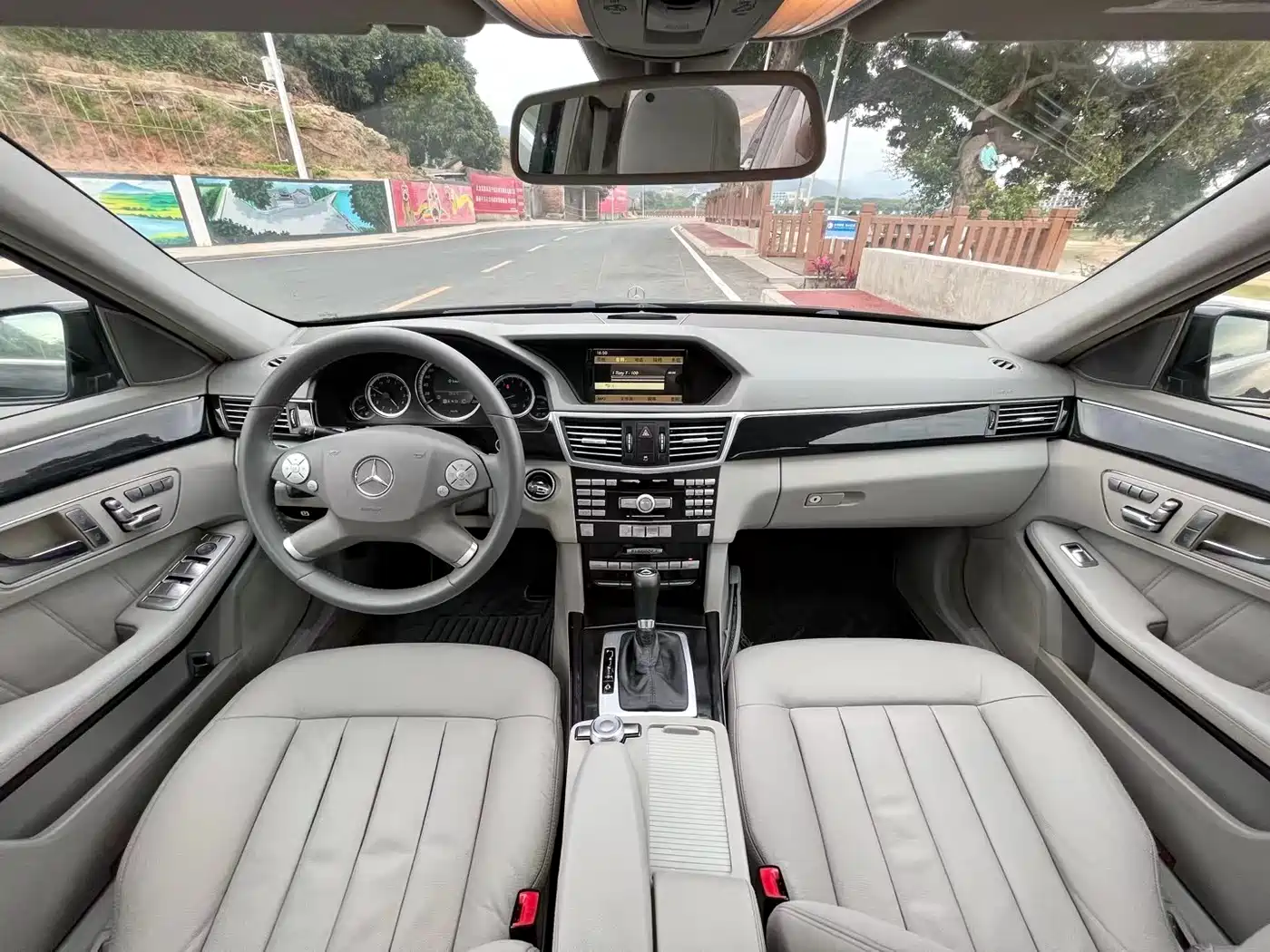Mercedes-Benz E-Class (Import) 2010 E 200 CGI Elegance фото 7
