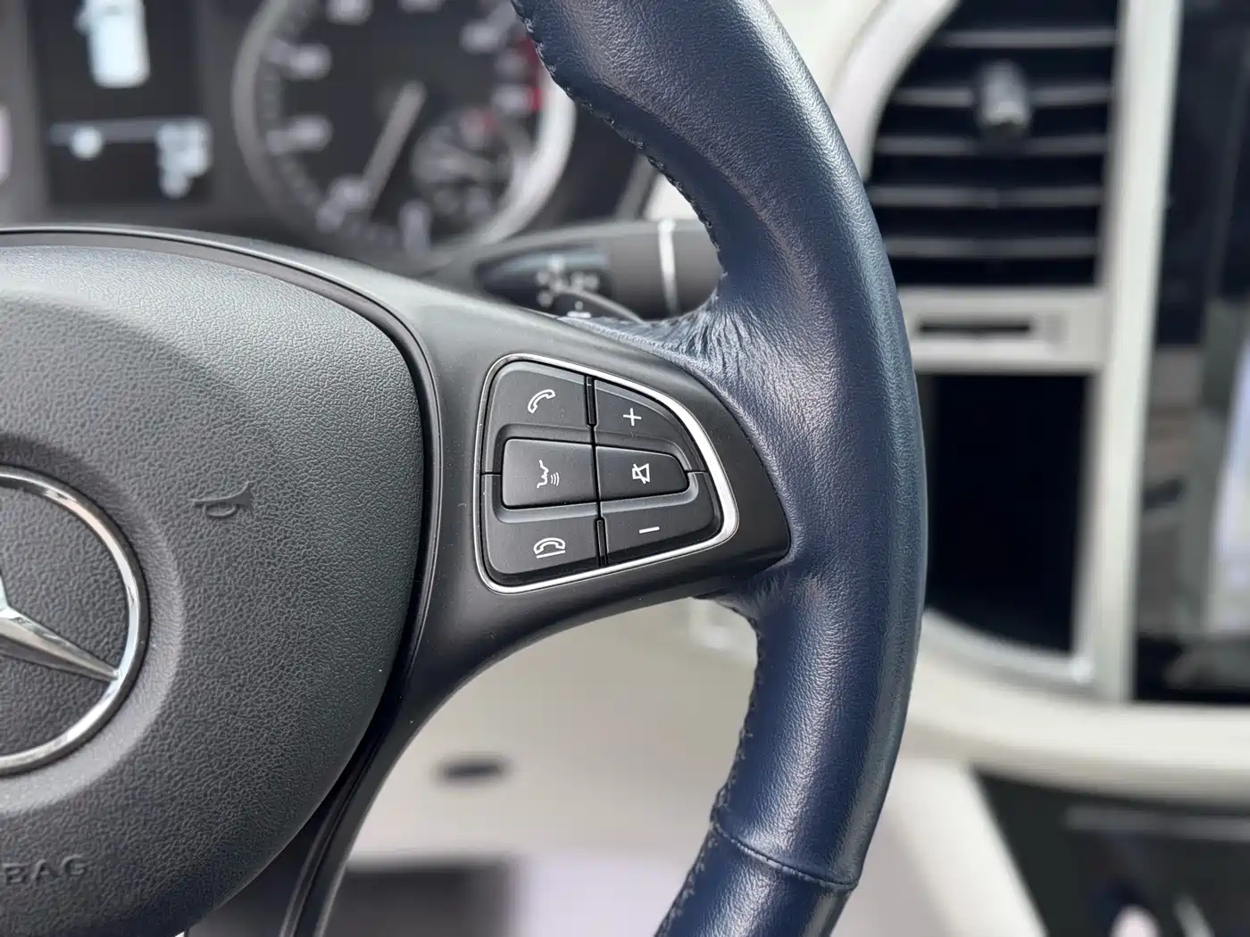 Mercedes-Benz Vito 2018 2.0T Elite Edition 7-Seater China V фото 22