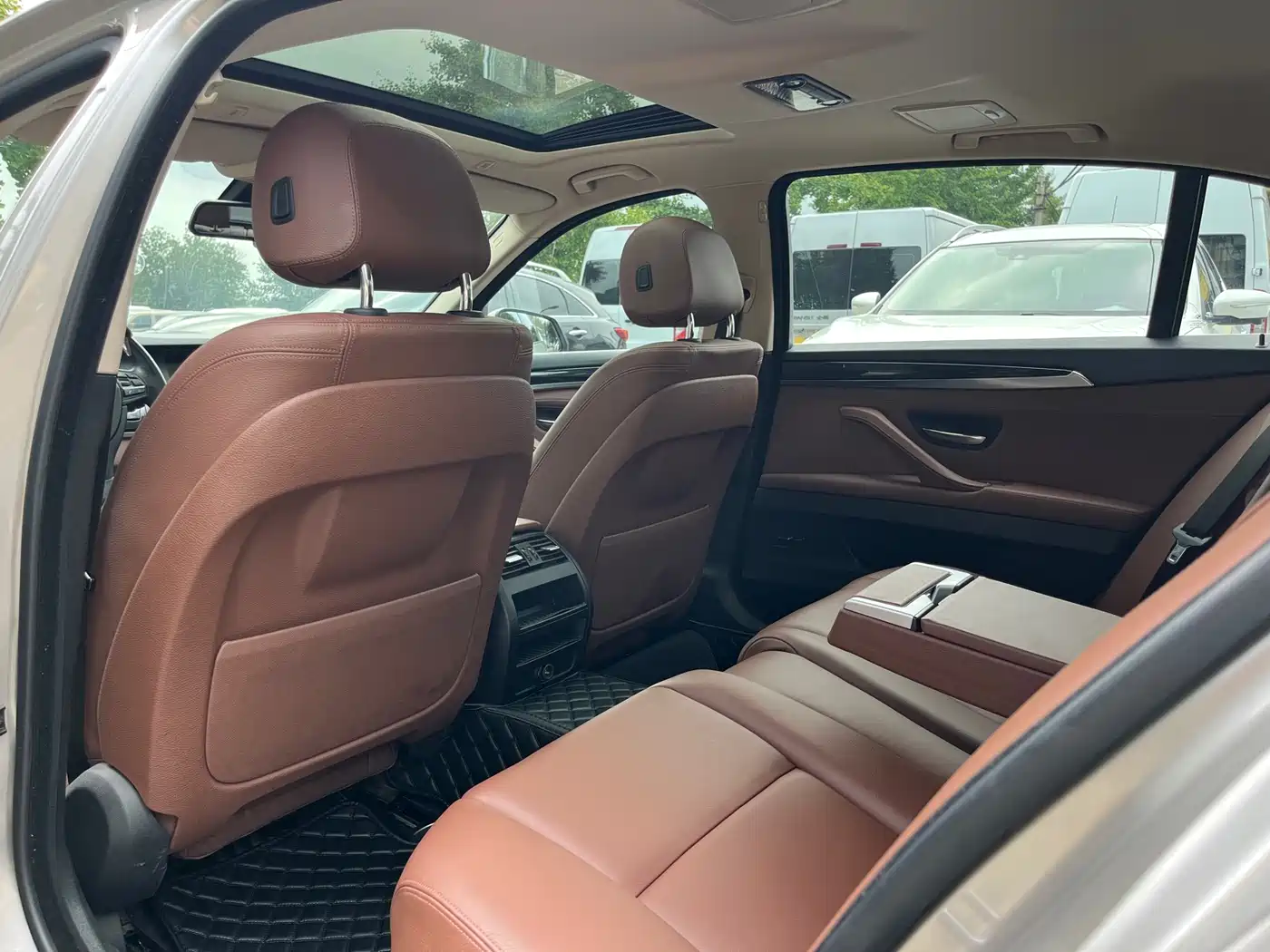 BMW 5 Series 2014 520Li Elegance фото 12