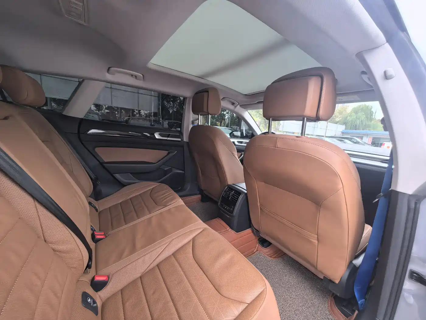 Volkswagen FAW-Volkswagen CC 2021 Shooting Brake 380TSI Hunter Heart Edition фото 9