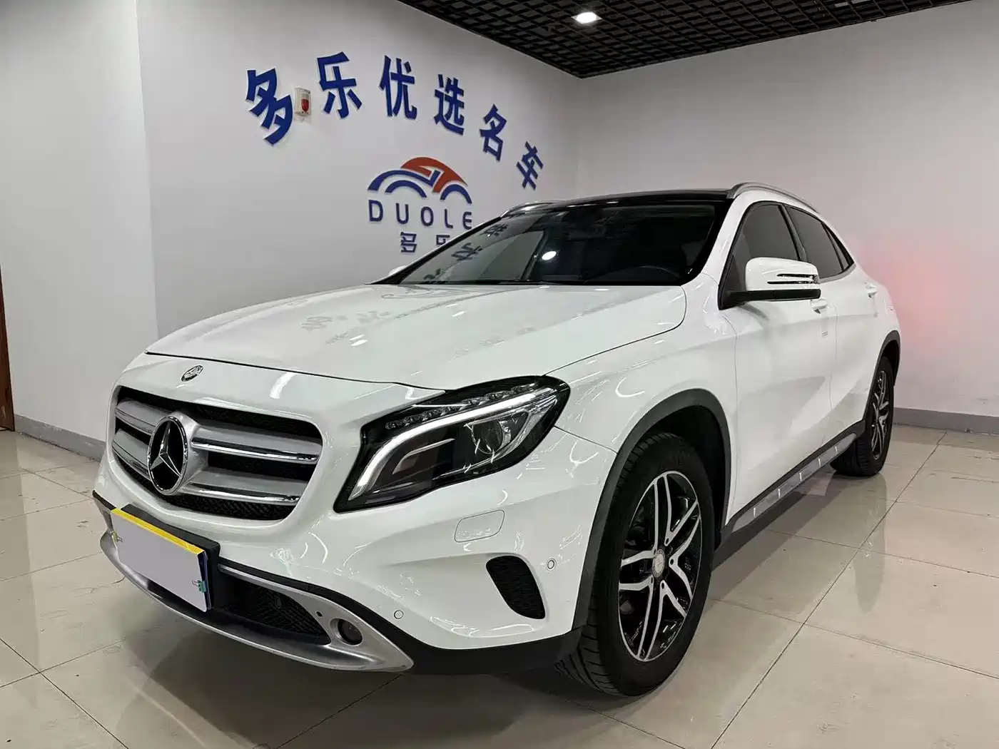 Mercedes-Benz GLA 2015 GLA 200 Fashion
