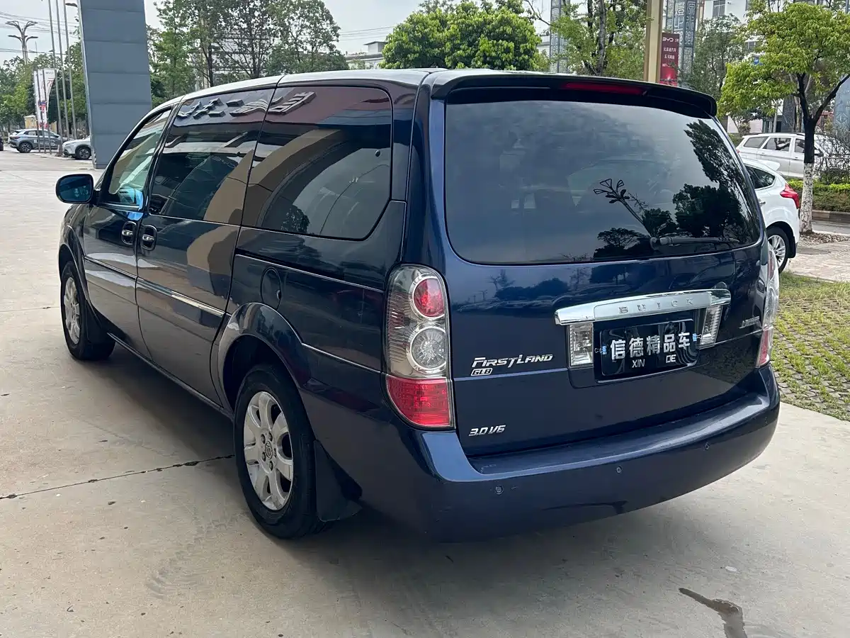 Buick GL8 2006 Model GL8 3.0L LT Luxury Edition фото 7