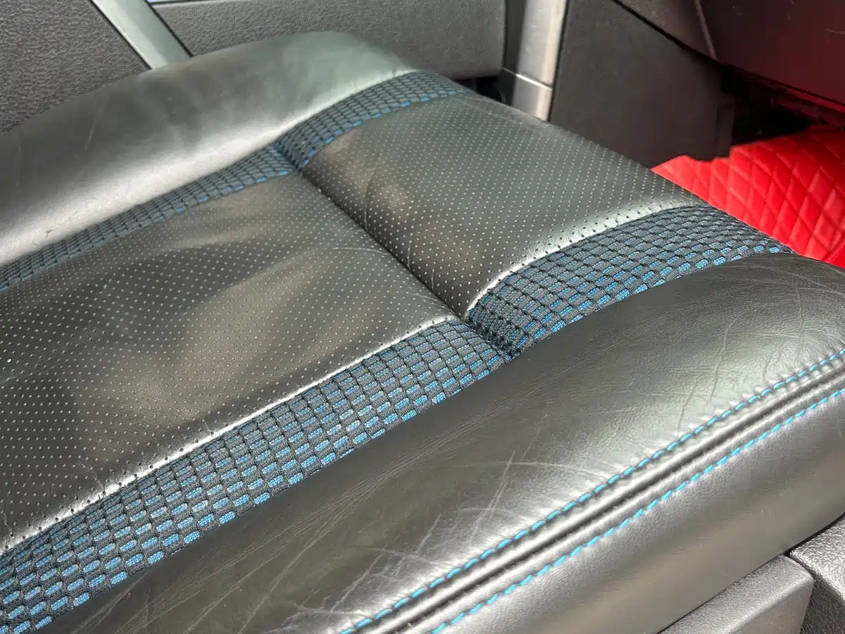 Ford F-150 Raptor 2013 2011 6.2L SVT Raptor SuperCrew