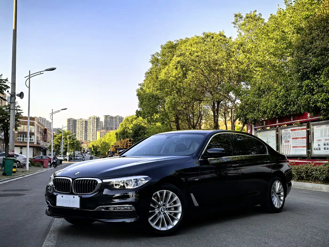 BMW 5 Series 2018 Facelift 530Li xDrive Luxury Package