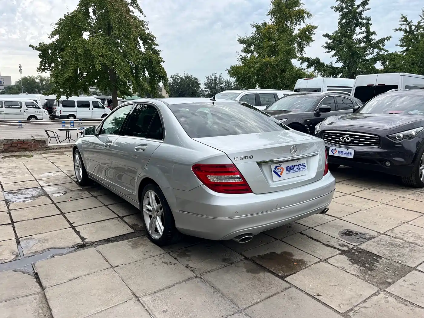 Mercedes-Benz C-Class 2011 C 300 Fashion фото 6