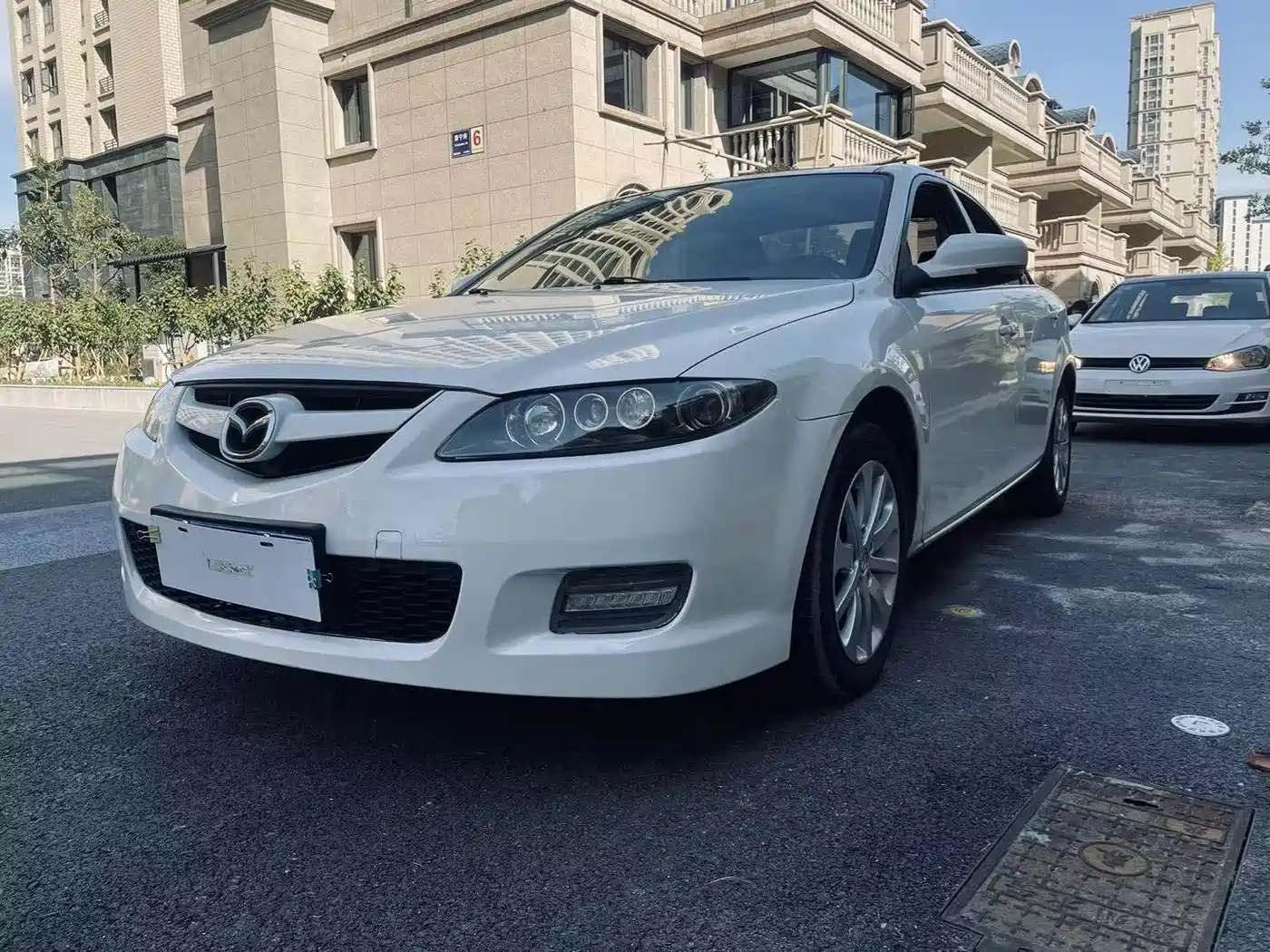 Фото 1 - Mazda 6