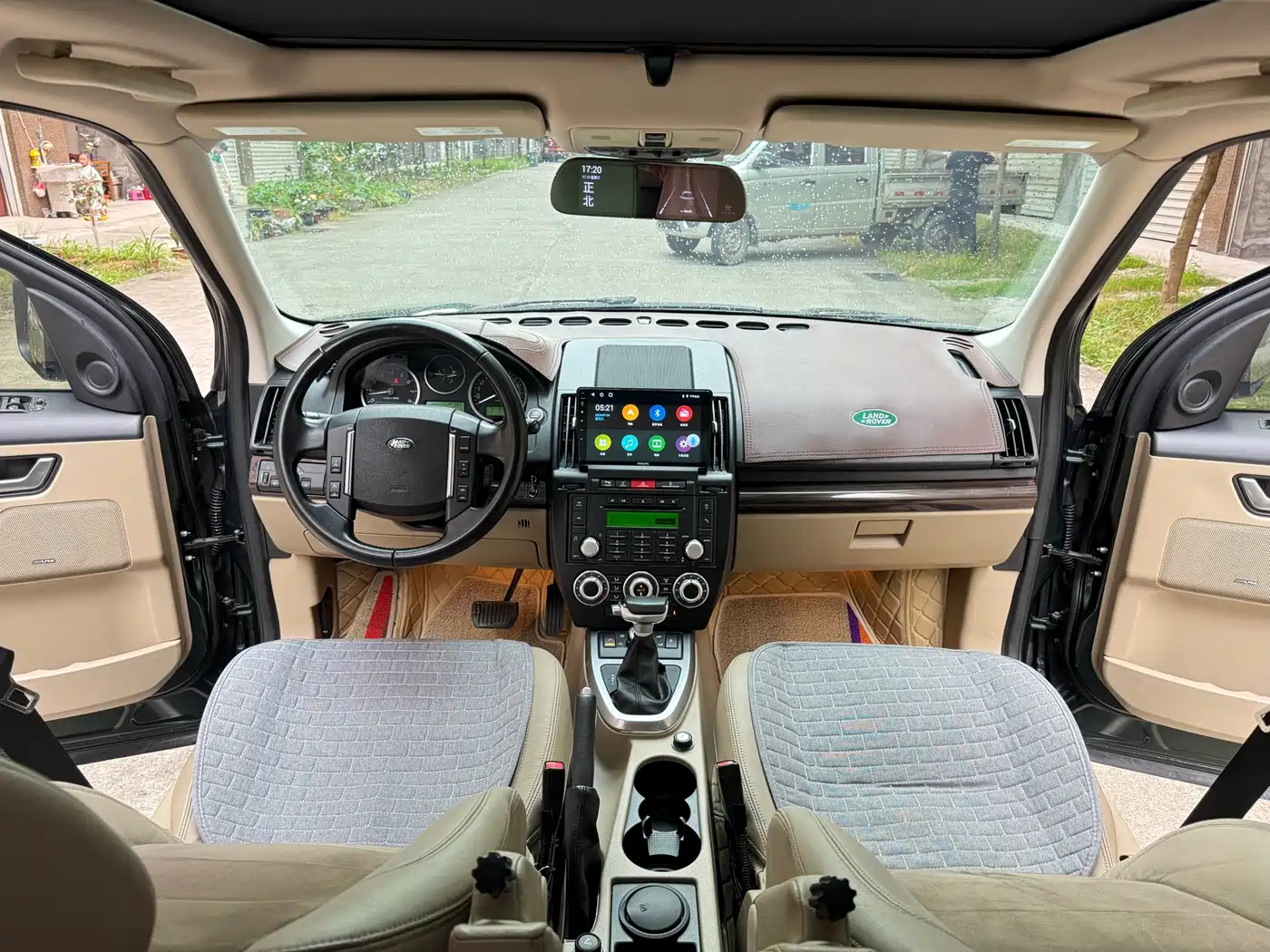 Land Rover Freelander 2 2010 3.2 i6 Automatic HSE Petrol фото 9