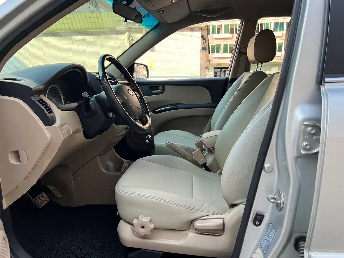 Kia Sportage 2013 2.0L Automatic 2WD GL фото 8