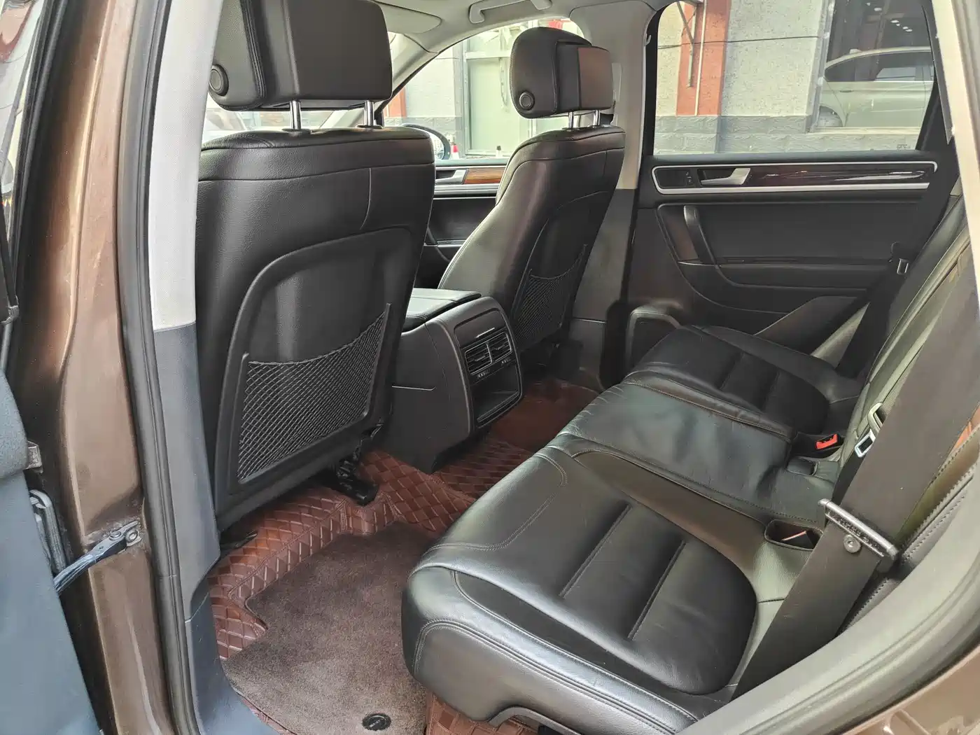 Volkswagen Touareg 2011 3.0TSI Comfort фото 14