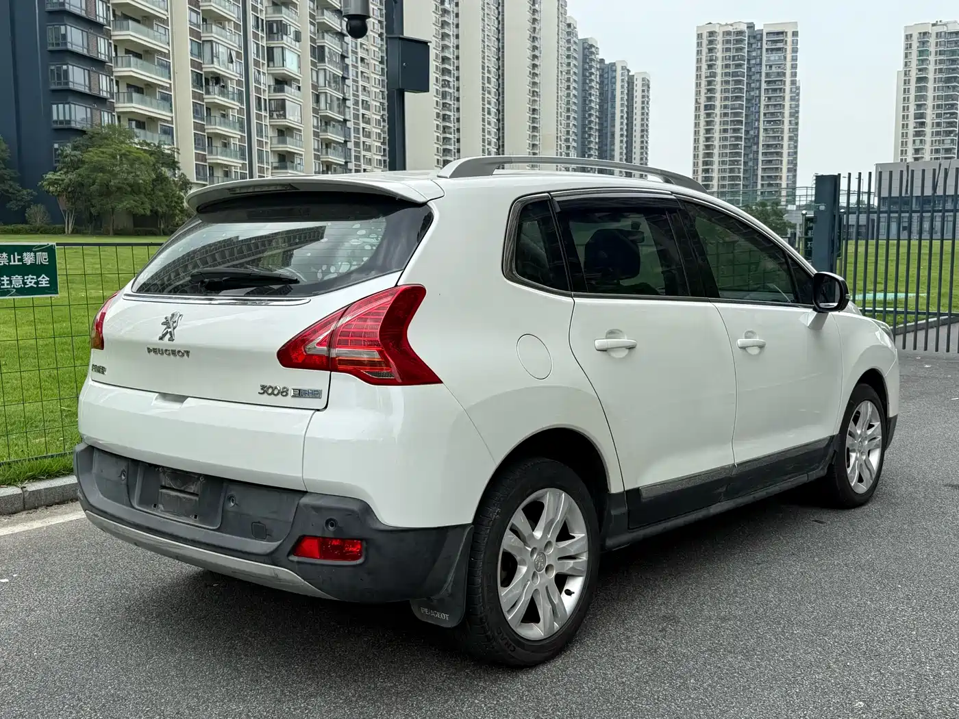 Peugeot 3008 2015 1.6THP Automatic Trend Edition фото 5
