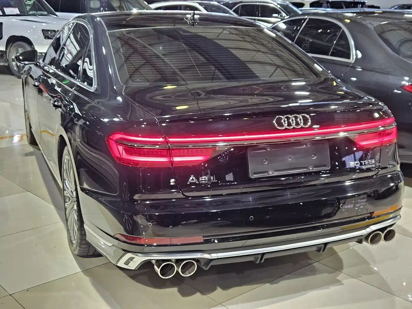 Audi A8 2022 A8L 50 TFSI quattro Comfort Collector's Edition фото 5