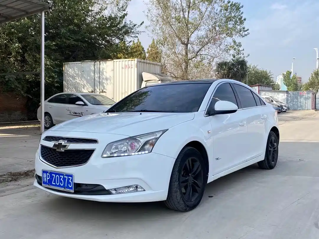 Chevrolet Cruze 2015 1.5L Classic SE AT