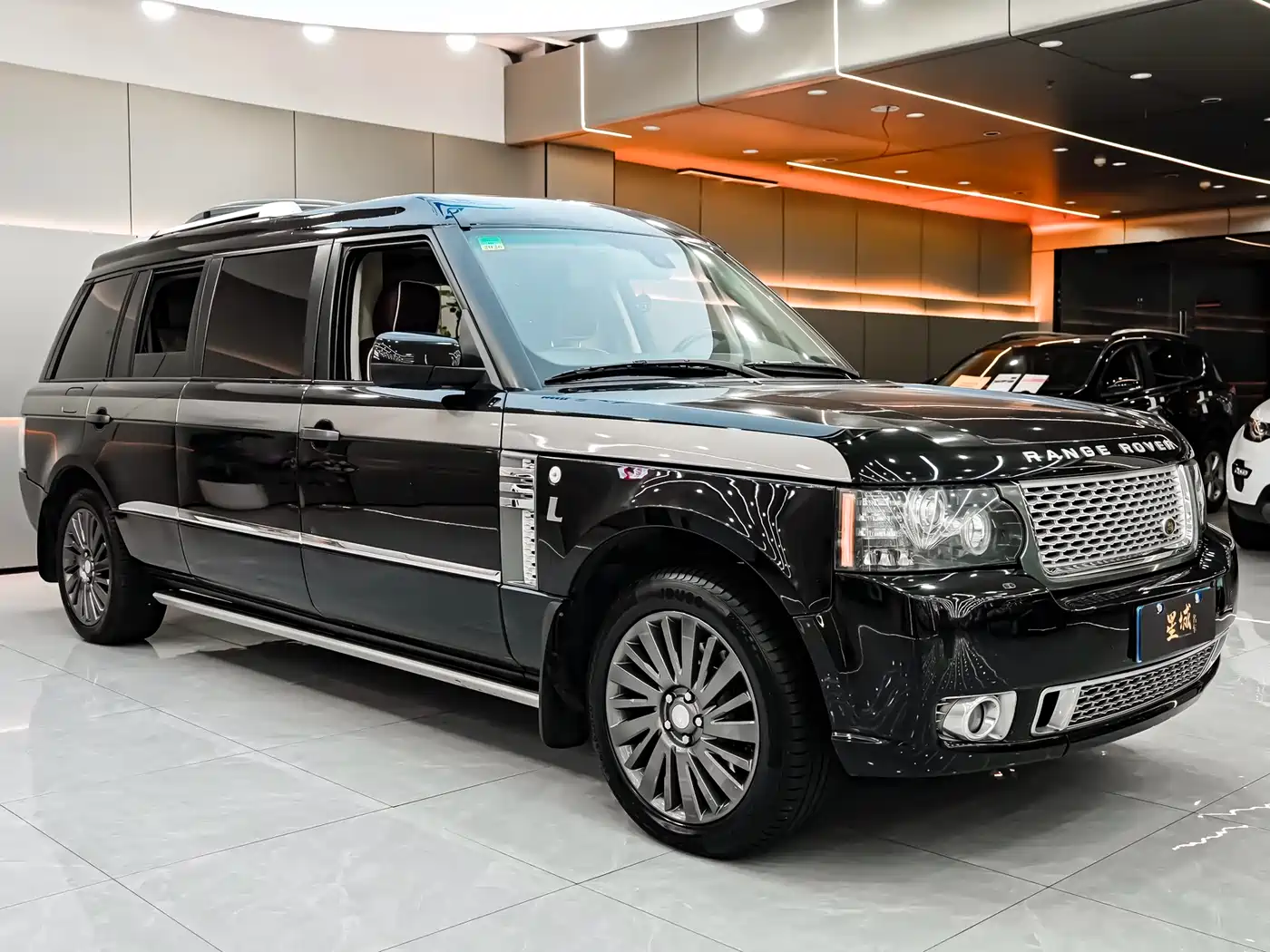 Land Rover Range Rover 2014 5.0 SC V8 AB Ultimate Genesis Extended Edition фото 3
