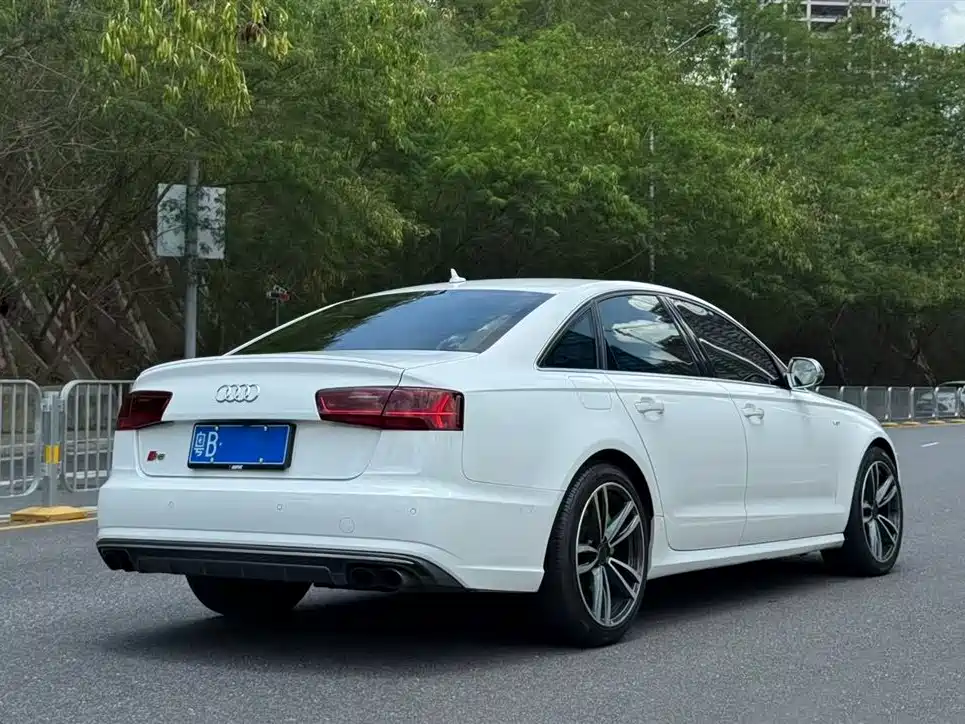 Audi S6 2013 S6 4.0TFSI фото 10