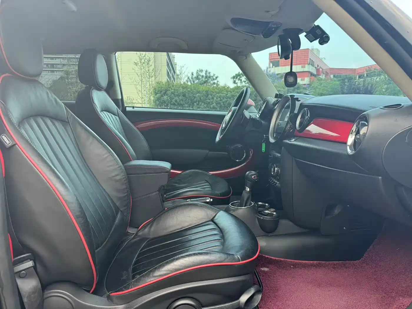 MINI CLUBMAN 2012 Model 1.6T COOPER S China Mission Edition фото 6