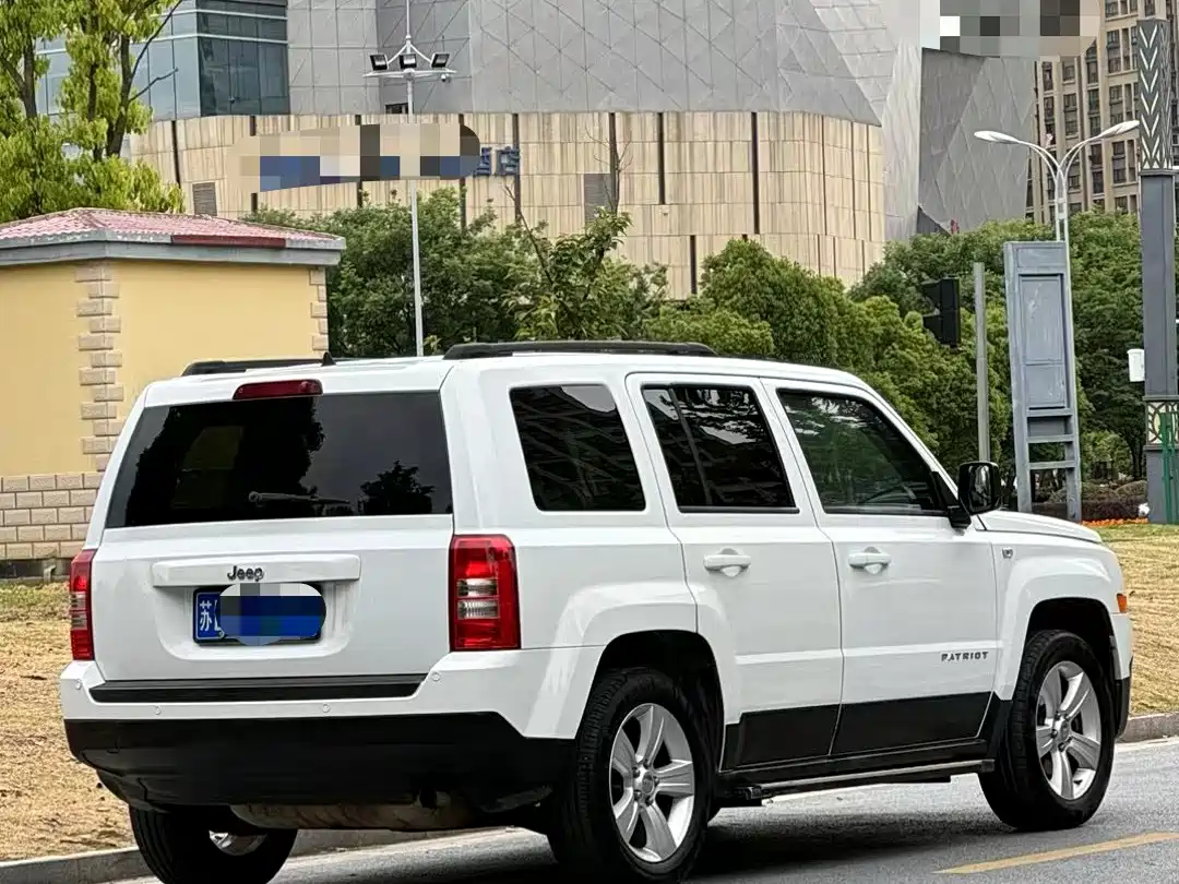 Jeep Patriot 2015 2014 2.0L Sport Enhanced Edition