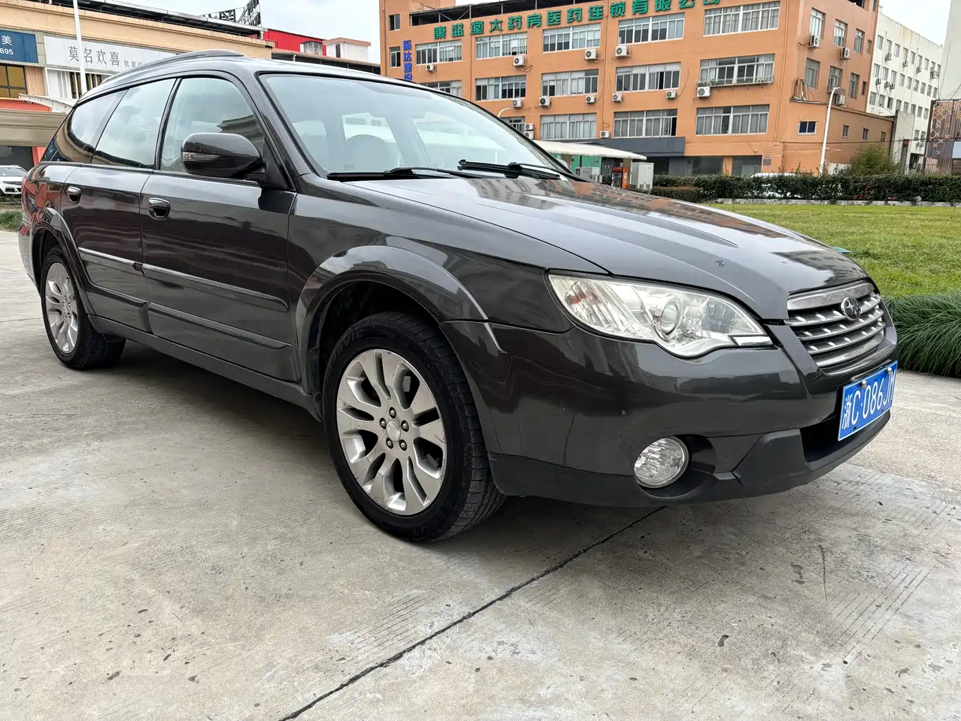 Subaru Outback 2005 3.0R фото 4